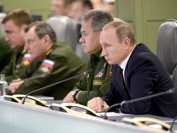 Путин увеличил численность вооруженных сил России до 1,9 млн единиц