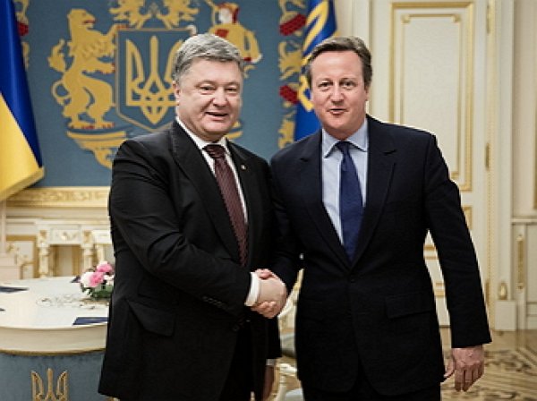 Президент Порошенко провел встречу с Дэвидом Кэмероном