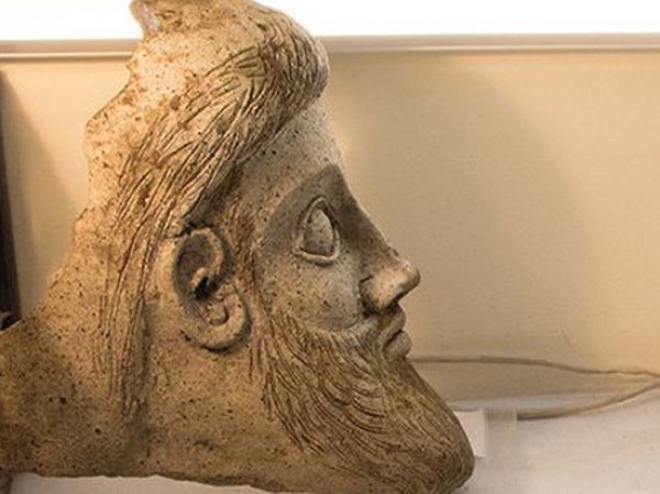 В районе моста в Крым нашли древнюю голову античного божества (ФОТО)