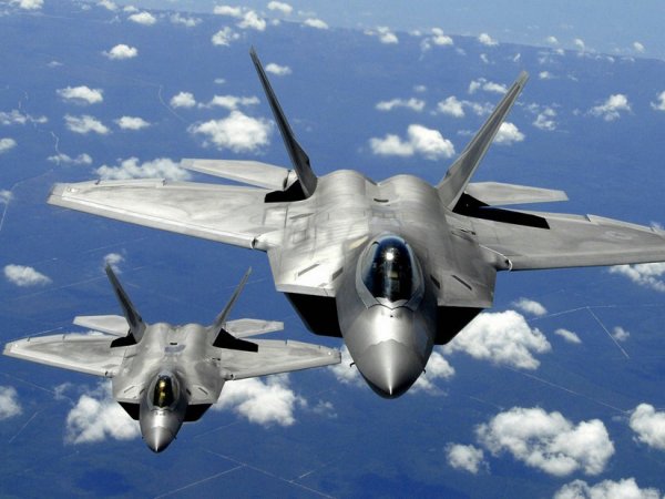 Пентагон заявил о четырех "опасных сближениях" самолетов НАТО и ВКС РФ