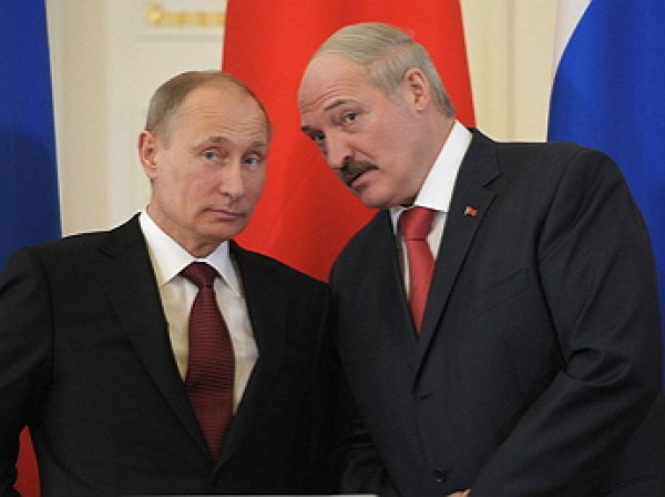 Лукашенко назвал Путина «родным братом»
