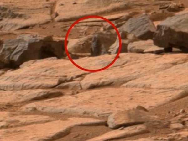 YouTube ВИДЕО: на Марсе нашли новую загадочную статую (ФОТО, ВИДЕО)