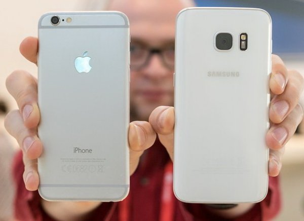 iPhone 7 и Samsung Galaxy S8: характеристики двух смартфонов блогеры сравнили на ВИДЕО