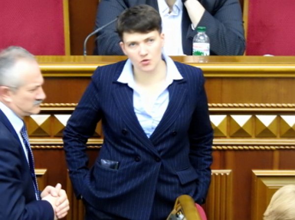 Савченко появилась в Верховной раде в пуховике и на каблуках