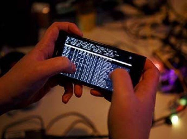 На смартфонах с Android нашли ворующий банковские пароли вирус