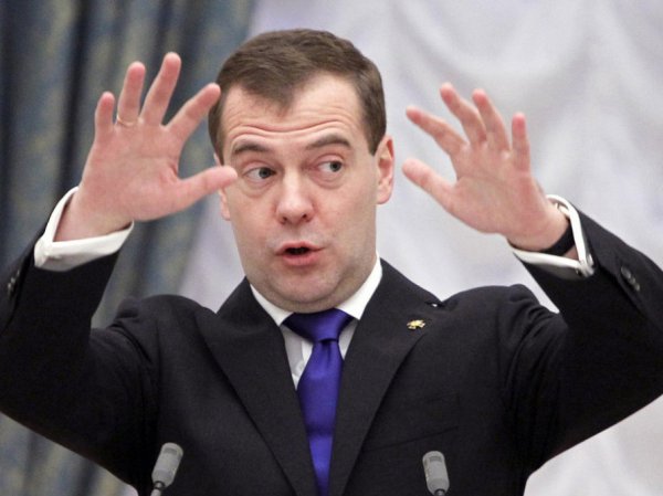 Эксперты назвали три сценария и сроки возможной отставки Медведева