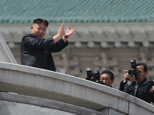 КНДР впервые показала ракеты для подводных лодок на параде в Пхеньяне
