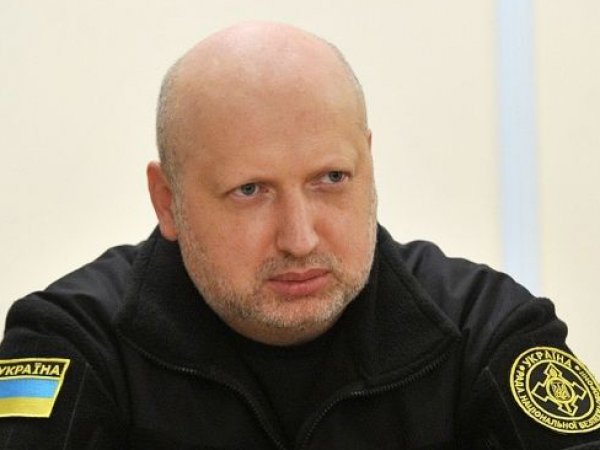 Турчинов опозорился из-за обогревателя, попавшего в кадр при запуске ракеты