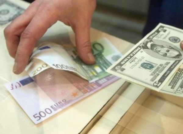 Курс доллара на сегодня, 4 апреля 2017: прогноз экспертов коснулся рисков ослабления рубля