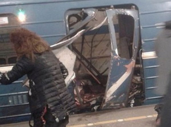 Теракт в Санкт-Петербурге, последние новости: в Москве арестованы два подозреваемых по делу о взрыве в метро