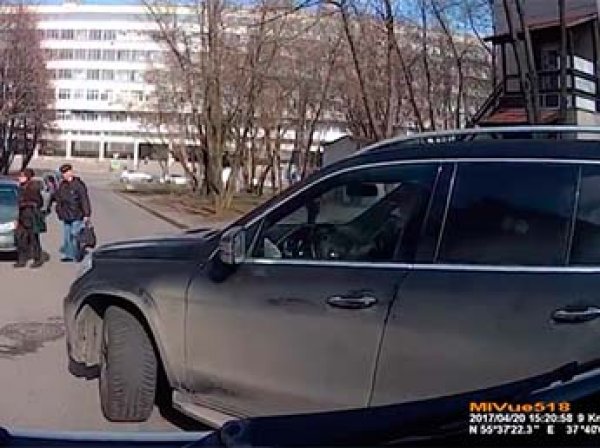 В Москве задержан автохам, не пропустивший детскую скорую