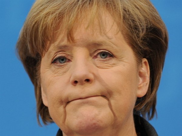 СМИ: Меркель едет в Москву, чтобы "предотвратить худшее"