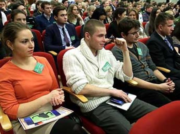 Рособрнадзор запретил прием студентов трем вузам