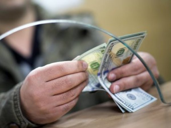 Курс доллара на сегодня, 28 апреля 2017: Дворкович дал прогноз — доллар будет стоить 60 рублей