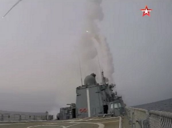 Опубликовано видео стрельб зенитными ракетами с новейшего российского фрегата