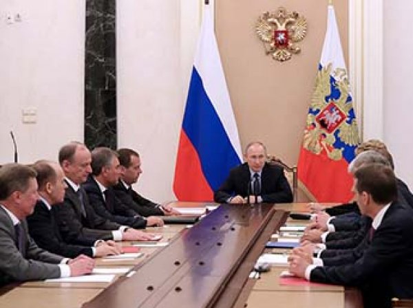 Путин созвал совещание Совбеза РФ из-за встречи Лаврова с Трампом