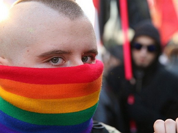 Правозащитники эвакуировали из Чечни более 40 геев