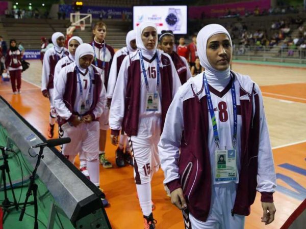 Международная федерация баскетбола разрешила женщинам играть в хиджабах