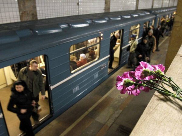 Издевательская компенсация пострадавшей во время теракта в метро Петербурга возмутила соцсети (ФОТО)