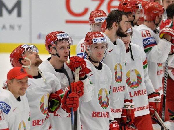 Сборную Белоруссии по хоккею обыскали на вокзале в Париже