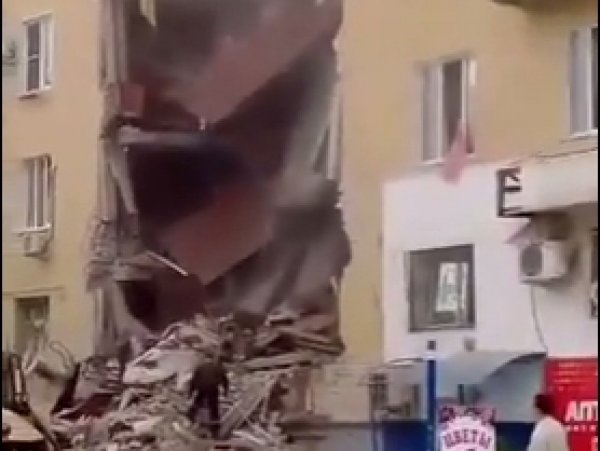 Взрыв в Волгограде 16 мая 2017 года прогремел в жилом доме: обрушился подъезд здания (ФОТО, ВИДЕО)