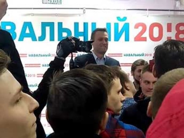 Во Владимире школьникам, посетившим штаб Навального, пригрозили изъятием из семей