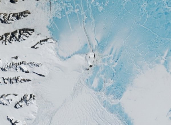 YouTube ВИДЕО: россиянин нашел в Антарктиде инопланетный корабль