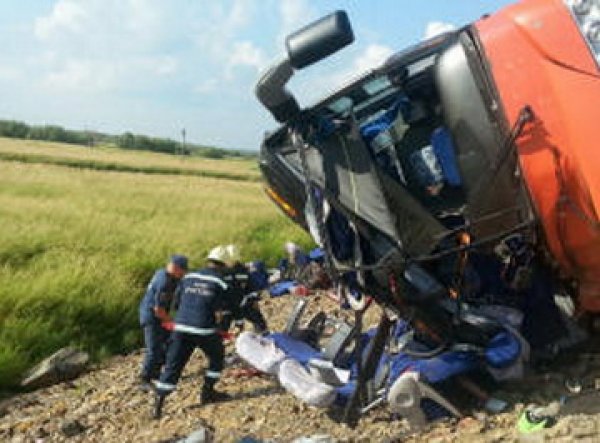 Авария в Забайкальском крае сегодня 11.06.2017: в ДТП с автобусом погибли 10 человек