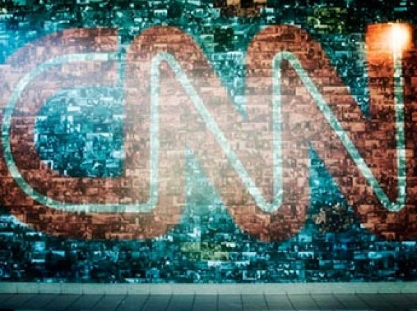 Продюсер CNN и два журналиста уволены после фейкового материала о России