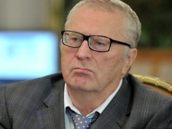 "У нас под одним из депутатов провалилось кресло": Жириновский пожаловался на мебель в Госдуме