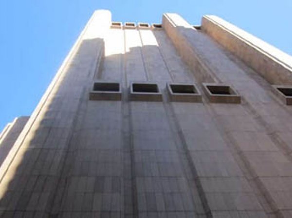 Том Хэнкс нашел самый жуткий небоскреб в Нью-Йорке — оказалось, здание АНБ (ФОТО)