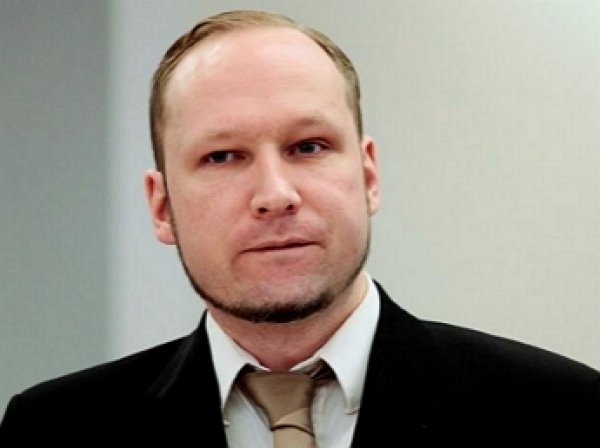 Норвежский террорист Брейвик сменил имя и фамилию