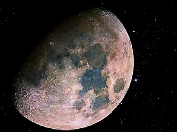 Уфологи обнаружили на Луне «древнюю пирамиду» инопланетян