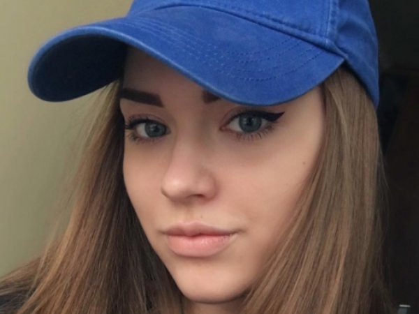 18-летняя внучка Владимира Высоцкого восхитила Instagram (ФОТО)