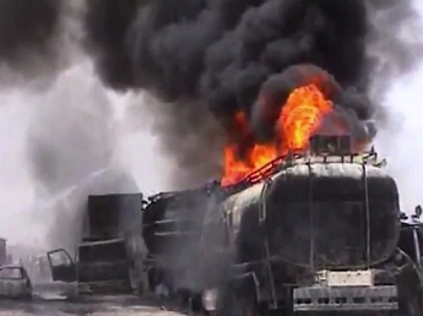 Жертвами возгорания бензовоза в Пакистане стали не менее 140 человек