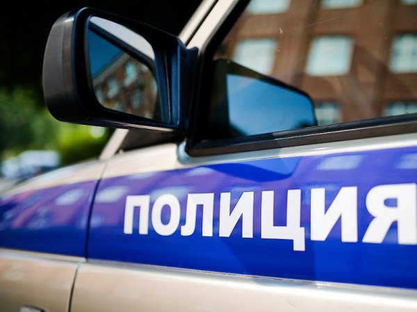 В Иркутске судью по гражданским делам и подростка застали голыми в машине