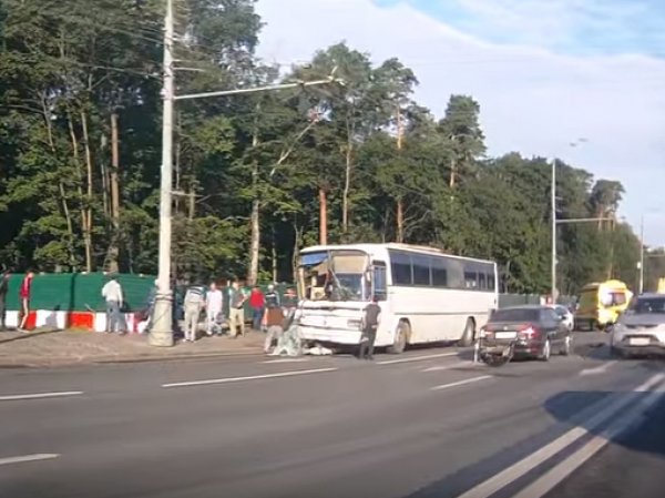 Авария на Волоколамском шоссе сейчас, 25 июля: 4 пострадавших (ВИДЕО)