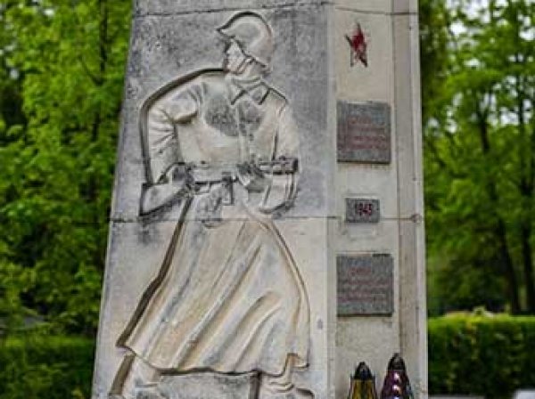 СМИ узнали, какие Россия примет меры в ответ на снос советских мемориалов в Польше
