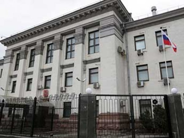 СМИ: под Киевом российского консула задержали за пьяное вождение
