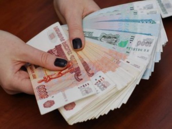 Курс доллара на сегодня, 11 июня 2017: Орешкин и россияне дали прогнозы по курсу рубля на 2017 год