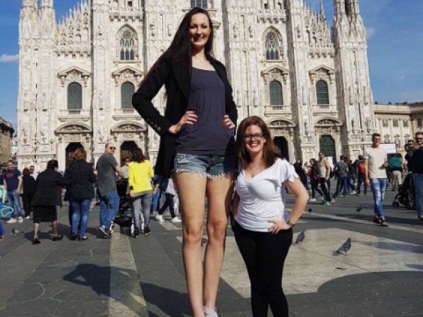 Двухметровая российская баскетболистка хочет стать самой высокой моделью в мире (ФОТО, ВИДЕО)