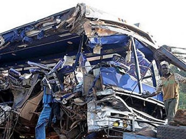 В ДТП с автобусом в Африке погибли почти 80 человек
