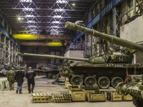 На Урале загорелся главный танковый завод России