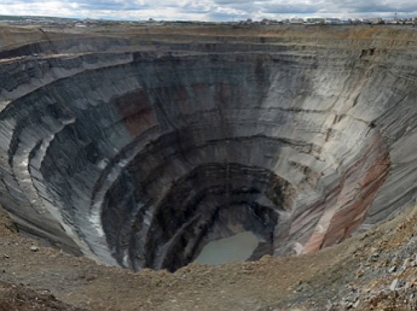 Рудник «Мир» затопило: судьба девяти горняков остается неизвестной