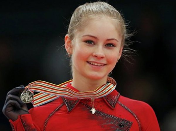 СМИ: 19-летняя Юлия Липницкая завершила свою спортивную карьеру