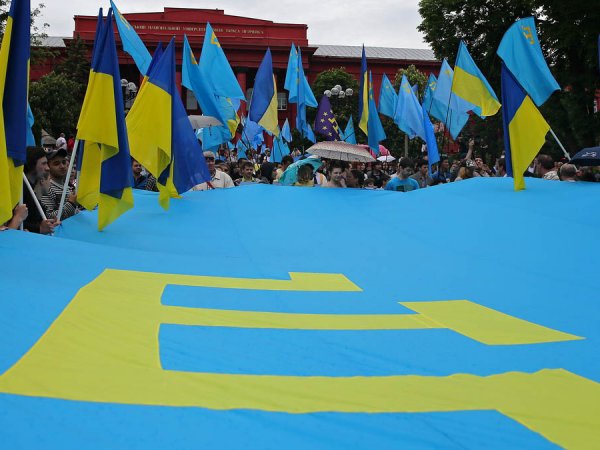 Организатор блокады Крыма грозит силой вернуть полуостров Украине