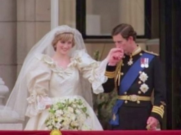В Сети появилось архивное свадебное видео принцессы Дианы и принца Чарльза