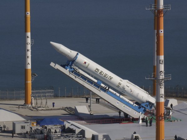 Южная Корея показала ВИДЕО испытания новых ракет, достигнувших Японии