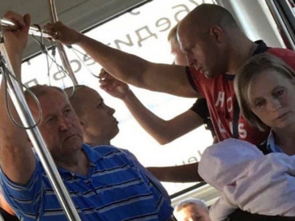 Федора Емельяненко засняли в городском автобусе Челябинска
