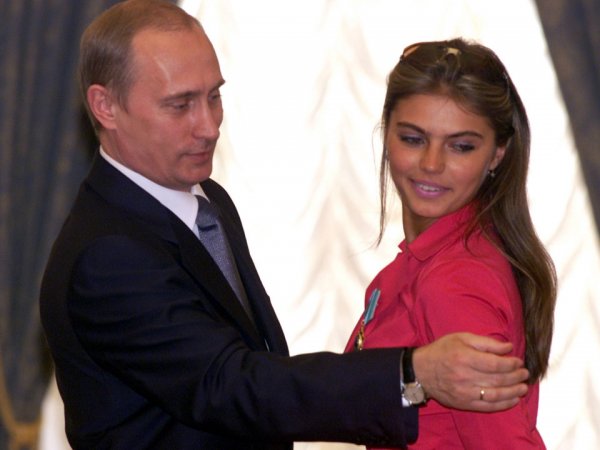 Французская Le Figaro неожиданно опубликовала статью о тайной связи Путина и Кабаевой